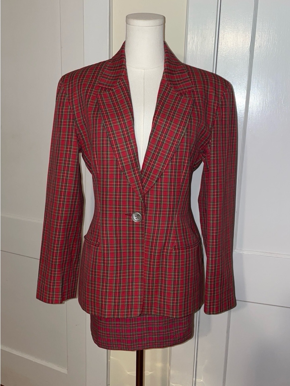 Isaac Mizrahi Red Plaid Single-Button Blazer